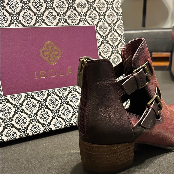 Isola Women's Maroon Ankle Booties - Picture 3 of 3